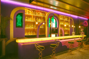 diseño 3d interior pub almeria placido arcas